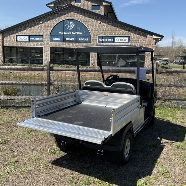 2025 CLUB CAR “CARRYALL 550” LITHIUM ION UTILITY VEHICLE - Image 6