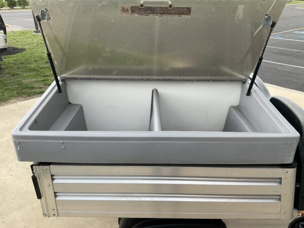 2024 CLUB CAR “CARRYALL 502” UTILITY VEHICLE WITH REFRESHMENT CENTER - Image 6