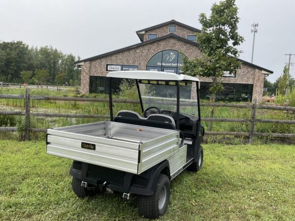 2024 Club Car “Carryall 550” Electric Utility Vehicle - Image 5